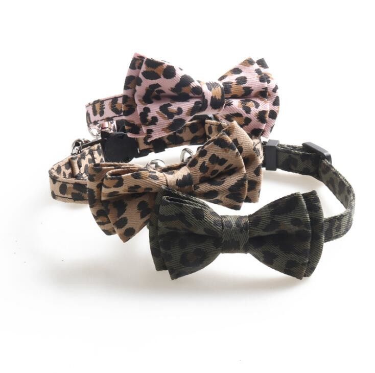 Breakaway Buckle Cat Collar Bells z uroczą muszką dla małych psów Kitty Regulowany