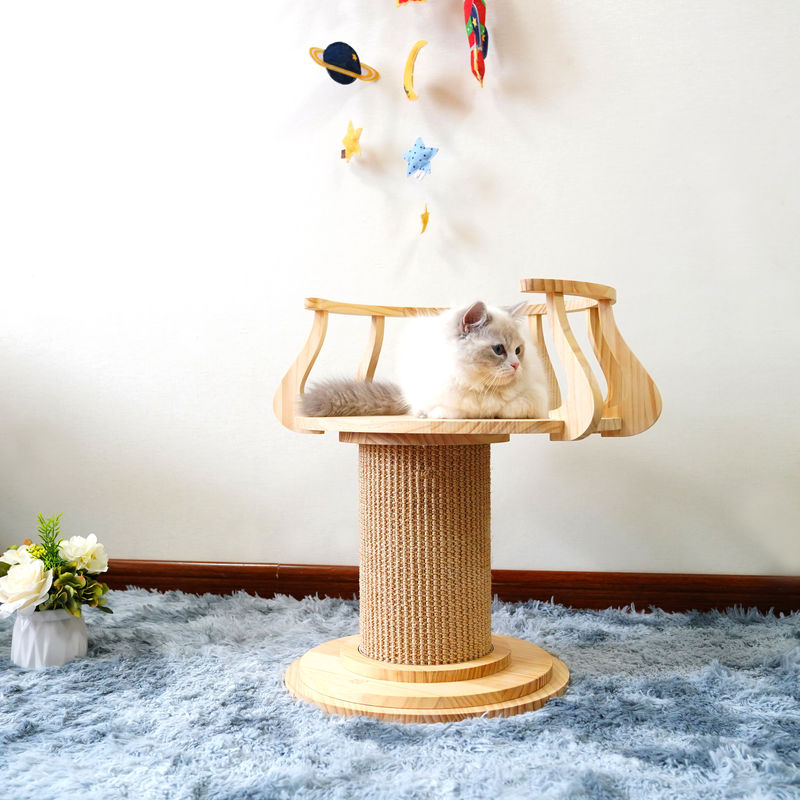 Ekologiczny drapak z drewna Wspinaczka na drzewo Wieża Cat Photo Table L Rozmiar 72cm M 62cm